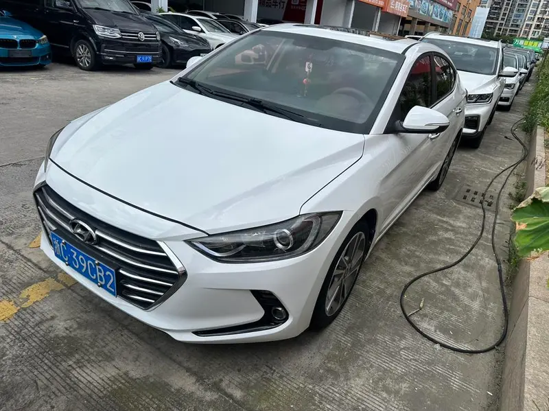 Hyundai Elantra Lingdong