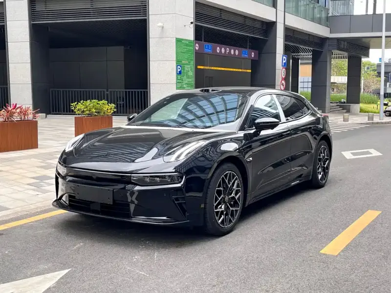 Zeekr 001