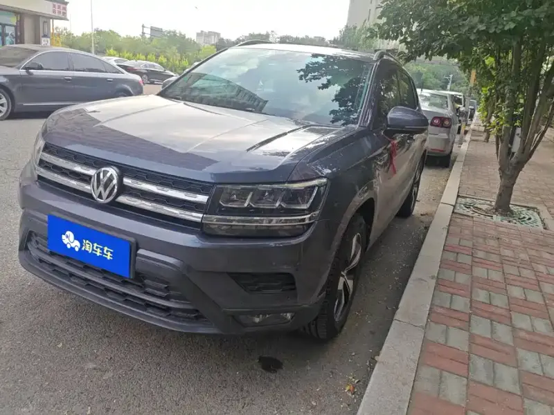 Volkswagen Tharu