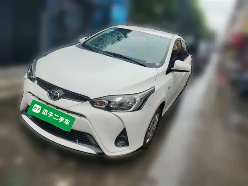 Toyota Yaris L