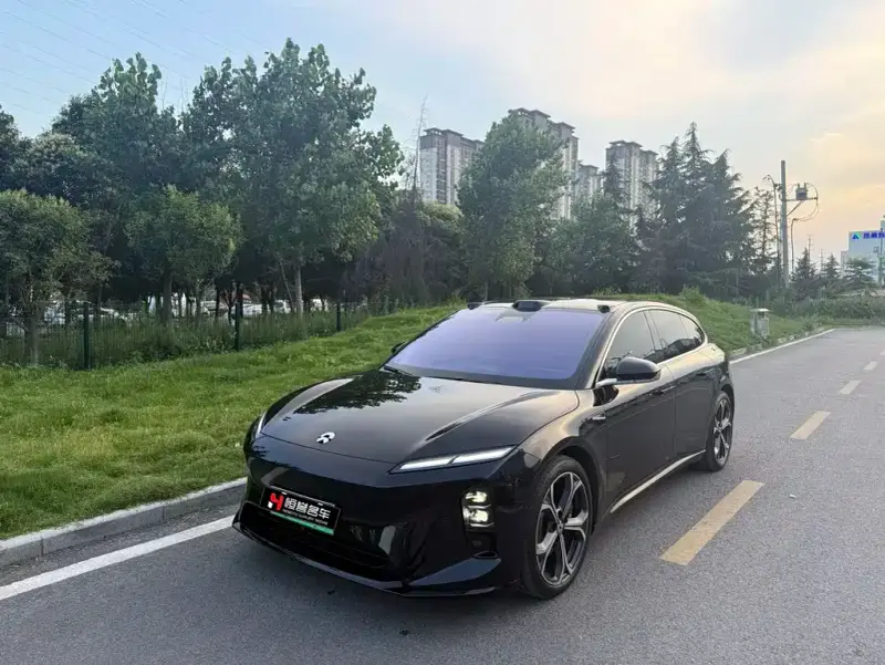 NIO ET5T