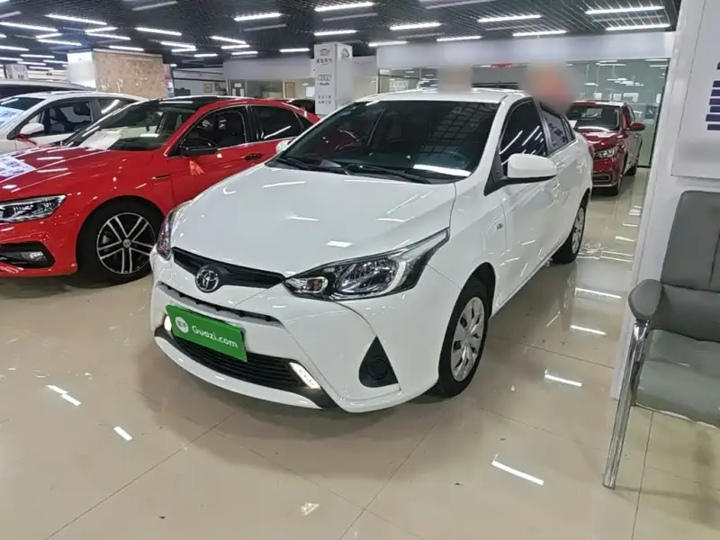 Toyota Yaris L