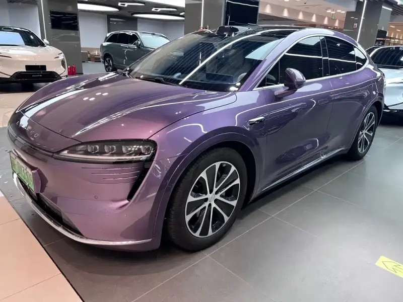 Luxeed Zhijie R7