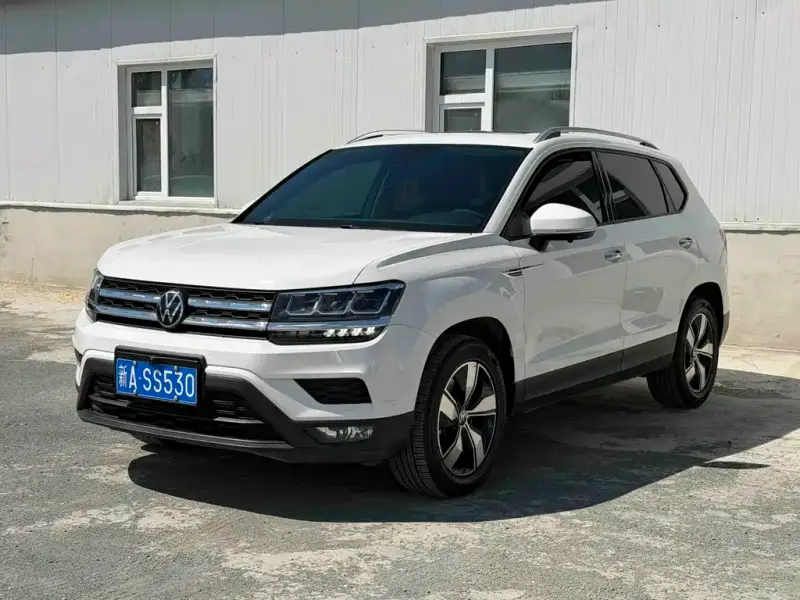 Volkswagen Tharu