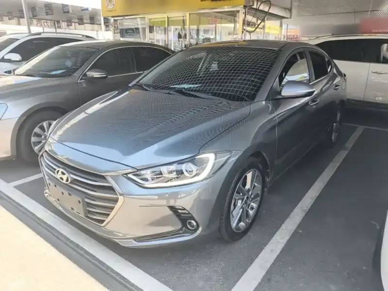 Hyundai Elantra