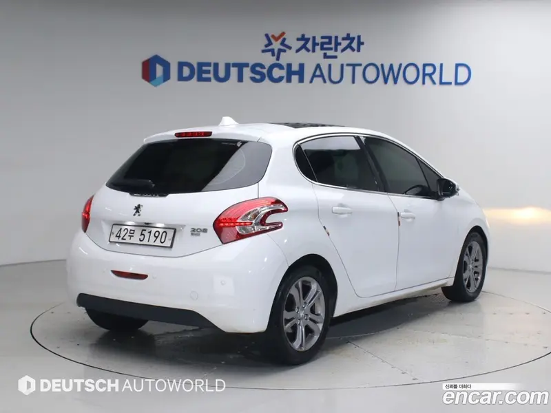 Peugeot 208