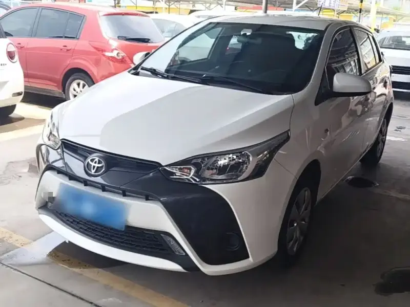 Toyota Yaris L