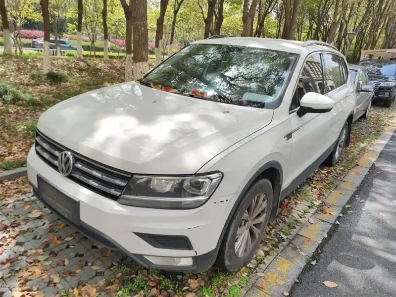 Volkswagen Tiguan L