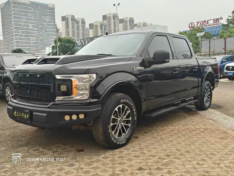 Ford F-150 Raptor