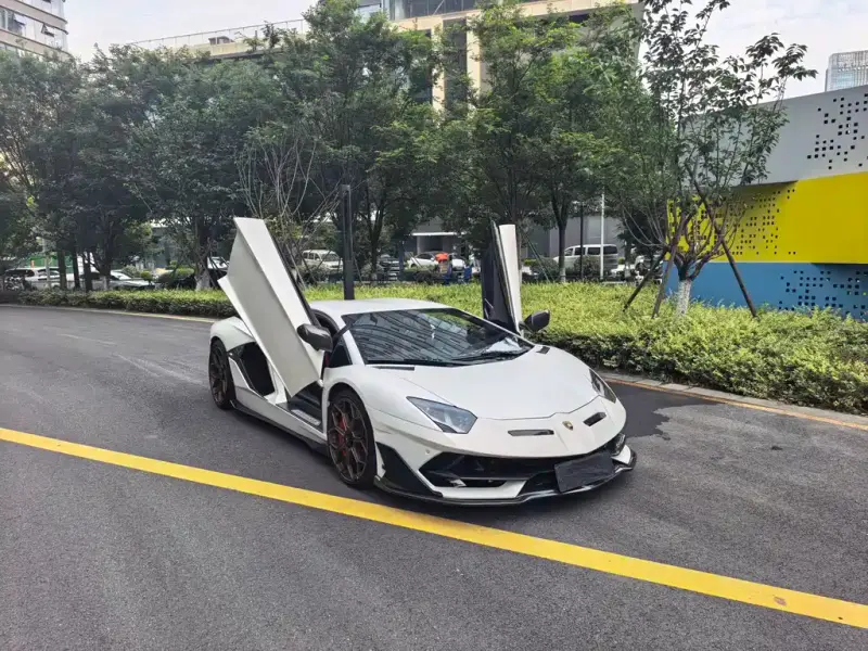 Lamborghini Aventador