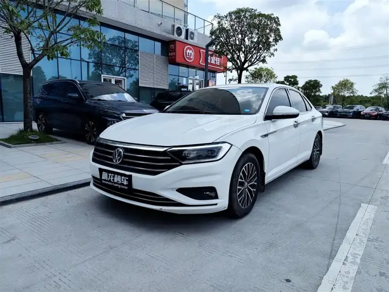 Volkswagen Sagitar