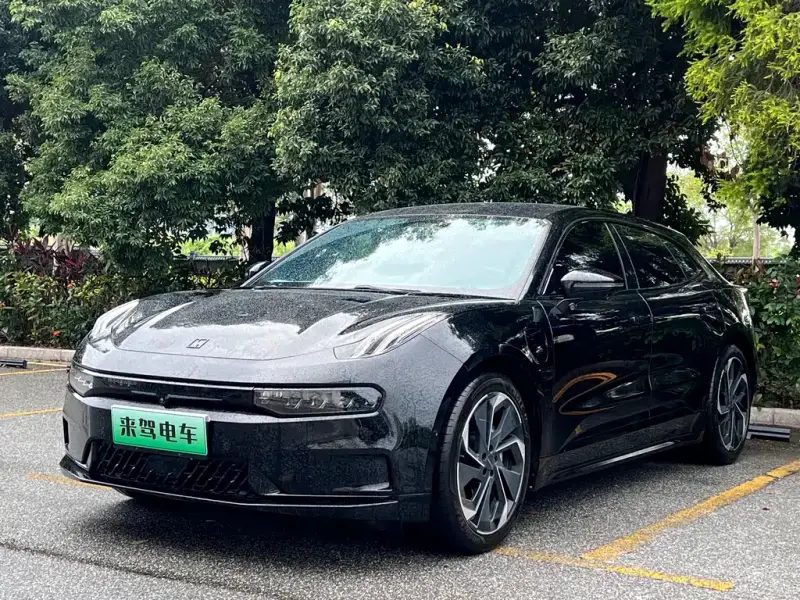 Zeekr 001