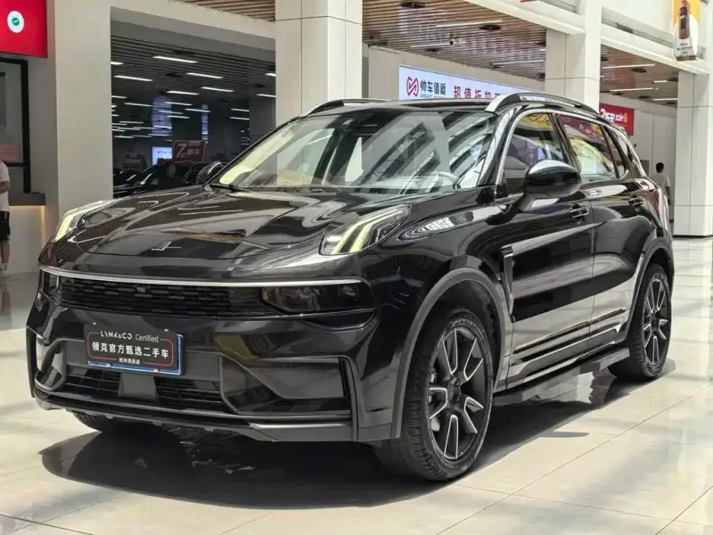 Lynk & Co 01