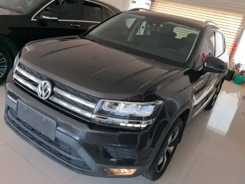 Volkswagen Tharu