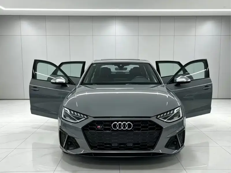 Audi S4