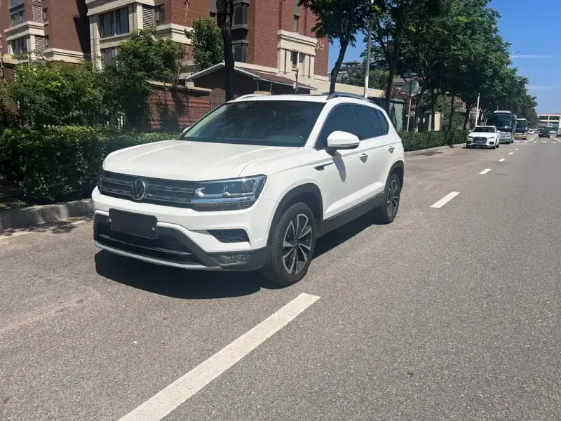 Volkswagen Tharu
