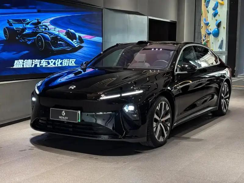 NIO ET7