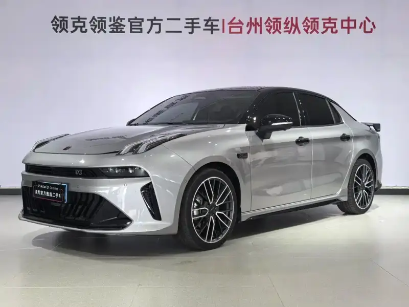 Lynk & Co 03