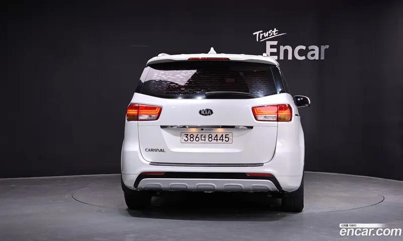 Kia Carnival (Canival)