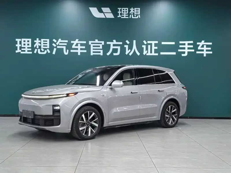 Li Auto L8