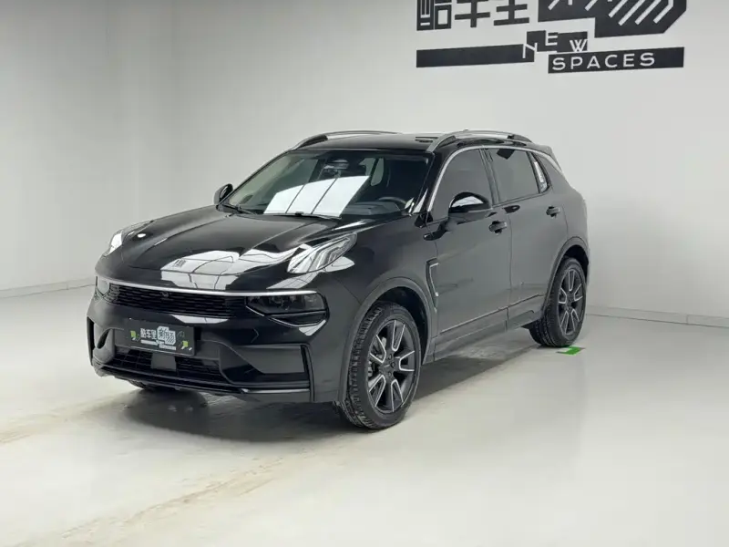 Lynk & Co 01