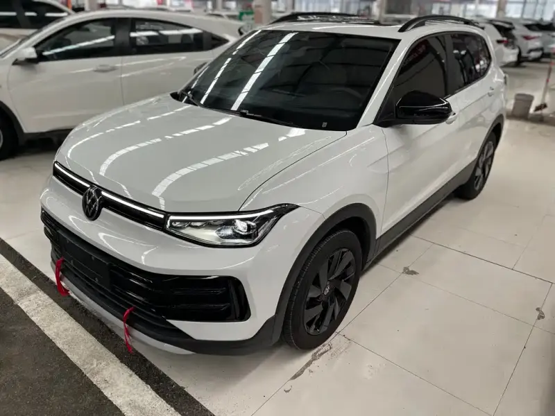 Volkswagen Tharu