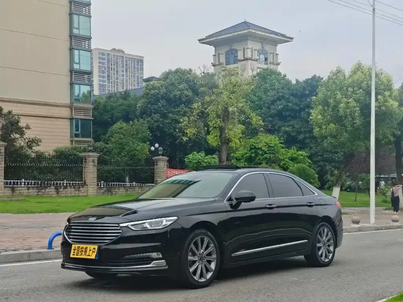 Ford Taurus