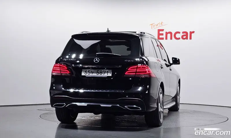 Mercedes-Benz GLE-Class