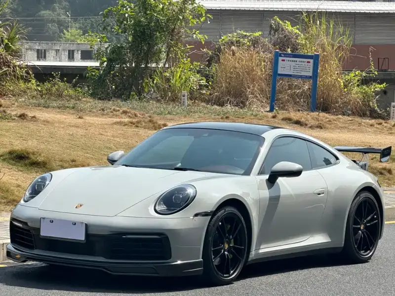 Porsche 911