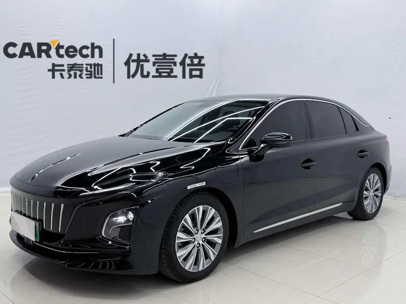 Hongqi E-QM5