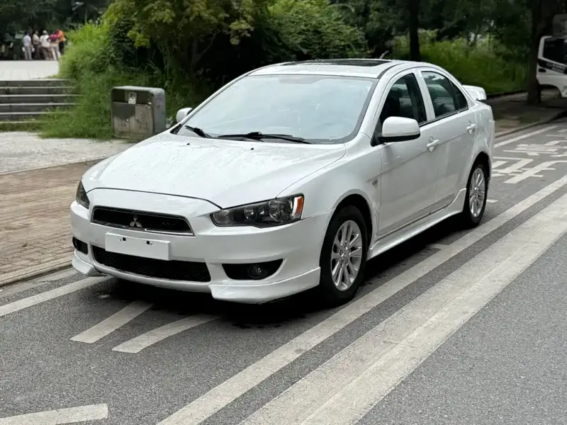 Mitsubishi Lancer EX
