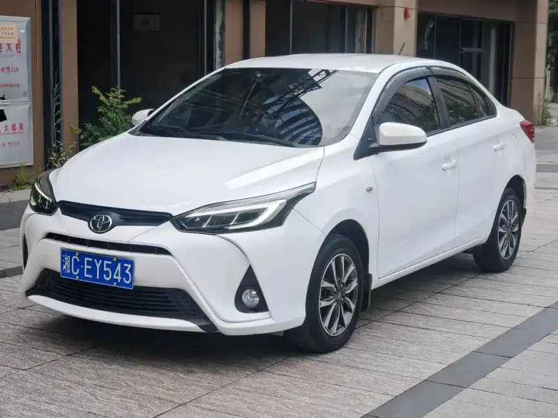 Toyota Yaris L