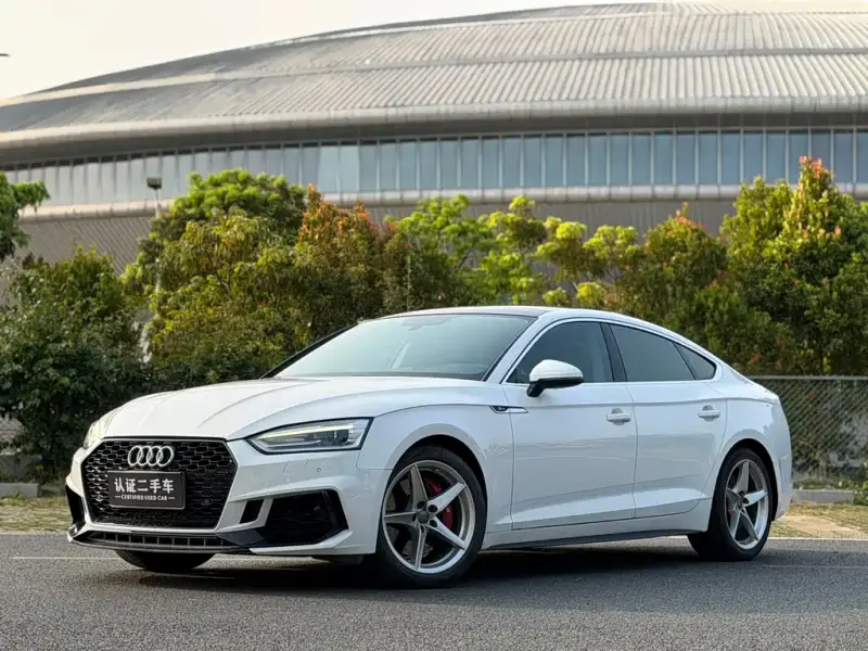 Audi A5 (Import)