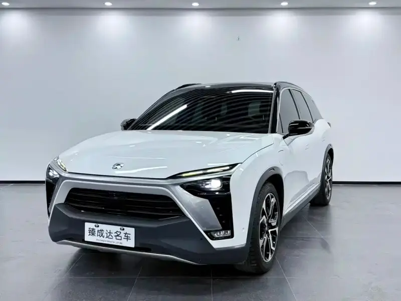 NIO ES8
