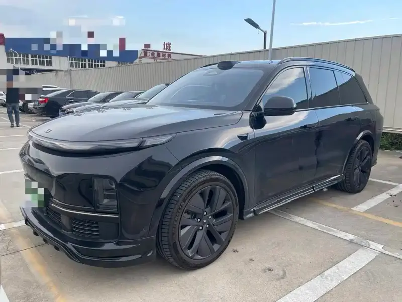 Li Auto L8