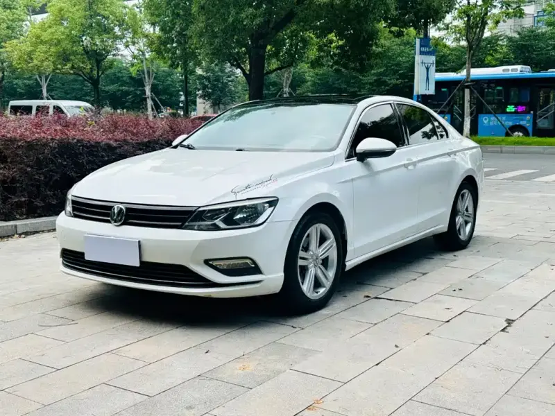 Volkswagen Lamando