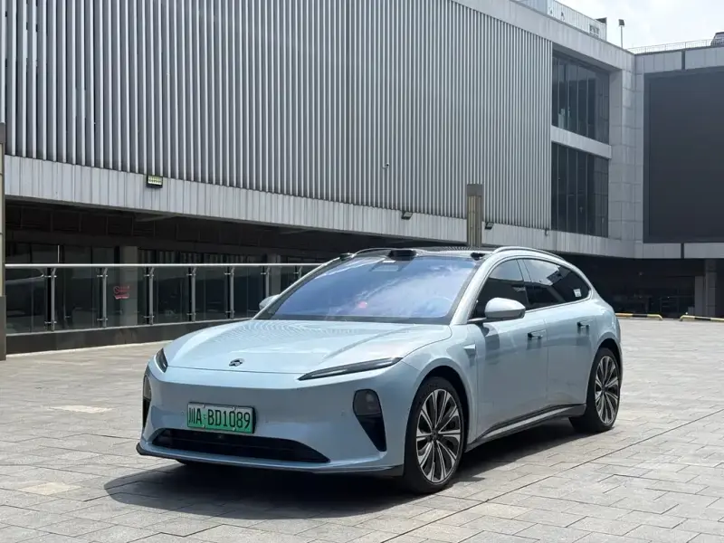 NIO ET5T