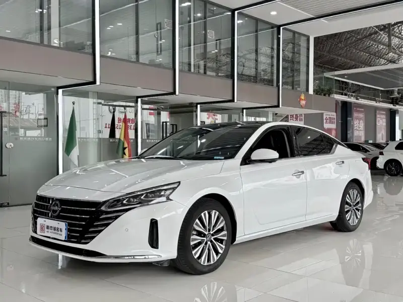 Nissan Teana