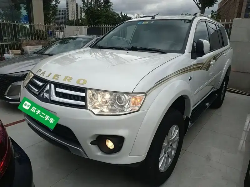 Mitsubishi Pajero Sport