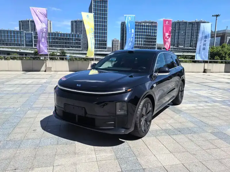 Li Auto L6