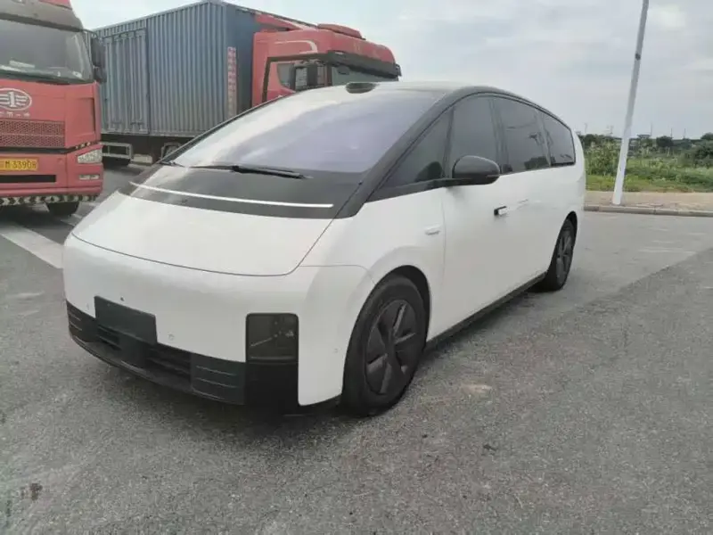 Li Auto MEGA