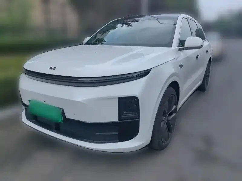 Li Auto L6