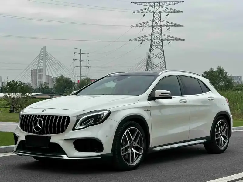 Mercedes-Benz GLA AMG