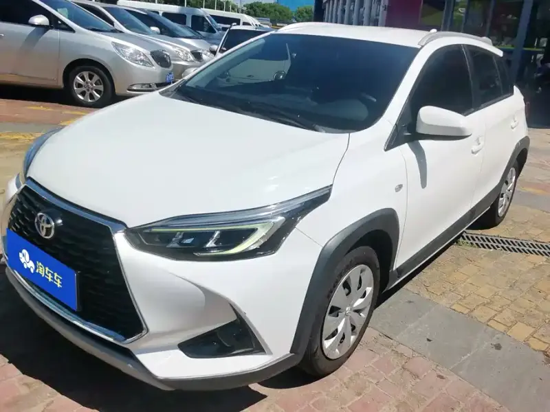 Toyota Yaris L