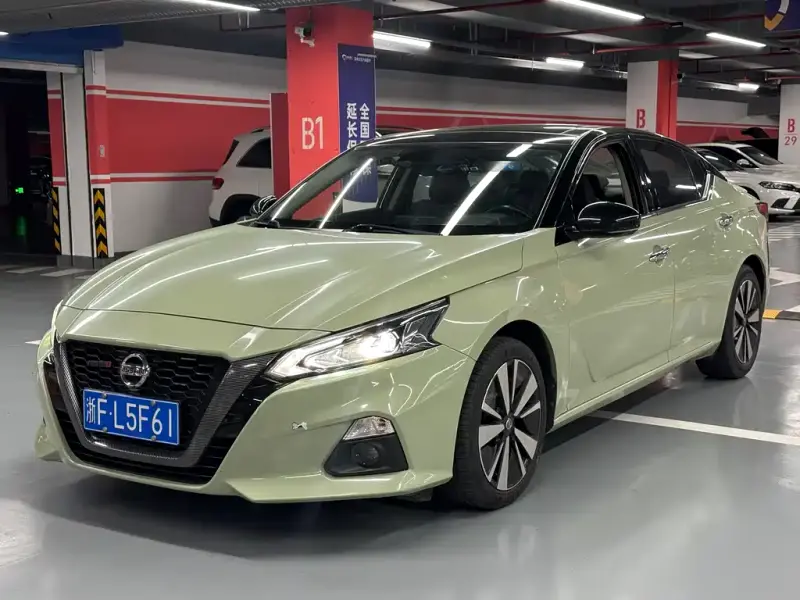 Nissan Teana