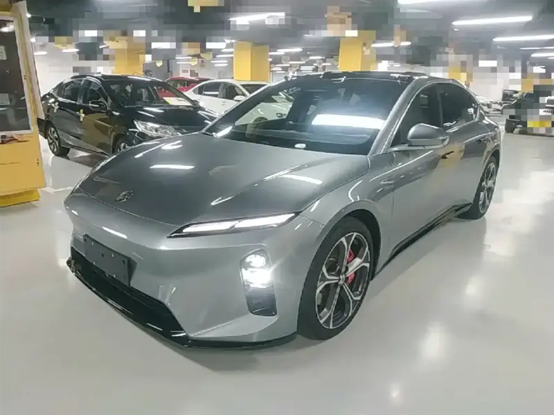 NIO ET5