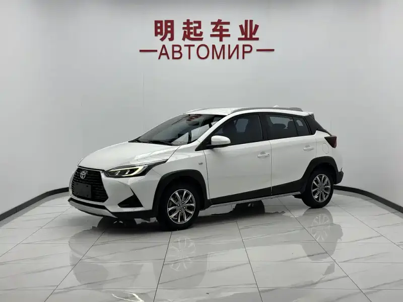 Toyota Yaris L
