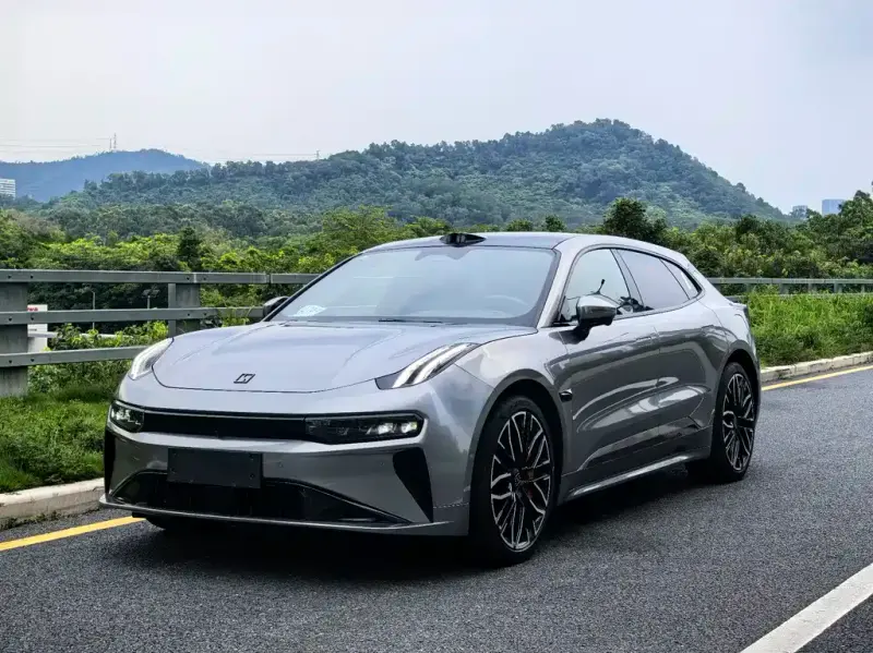 Zeekr 001