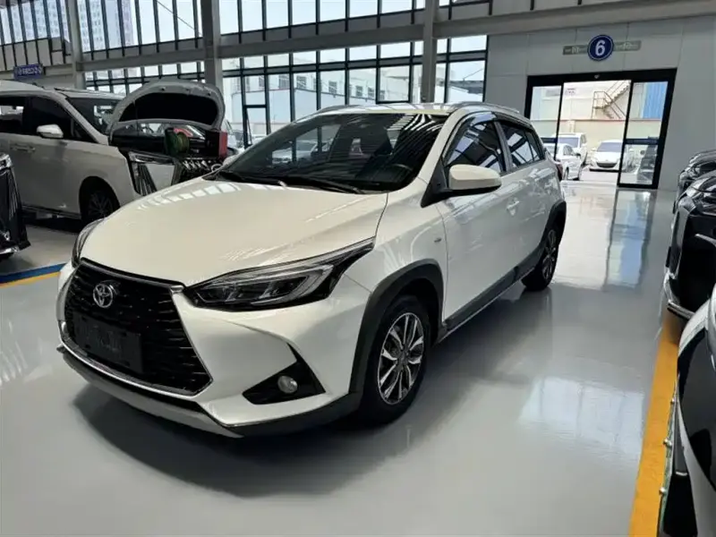 Toyota Yaris L