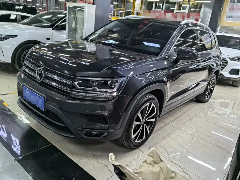 Volkswagen Tharu
